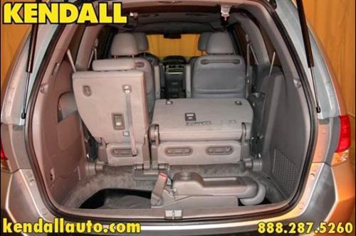 Honda Odyssey 2010 photo 4