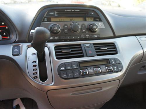 Honda Odyssey 2010 photo 2