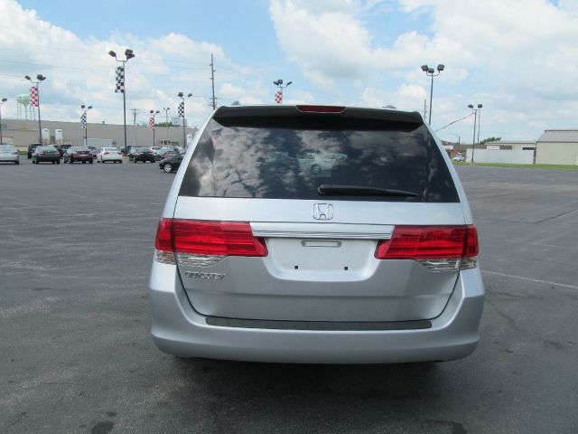 Honda Odyssey 2010 photo 1