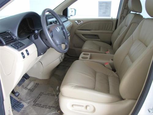 Honda Odyssey 2010 photo 3