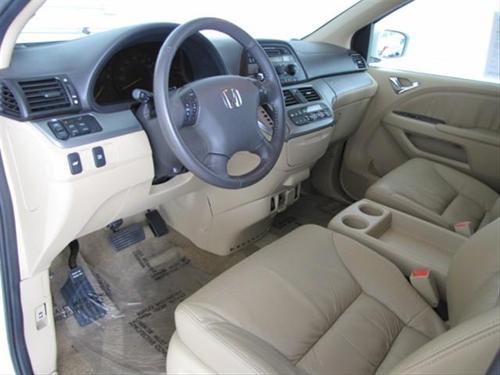 Honda Odyssey 2010 photo 4