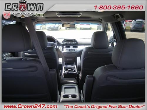 Honda Odyssey 2010 photo 2