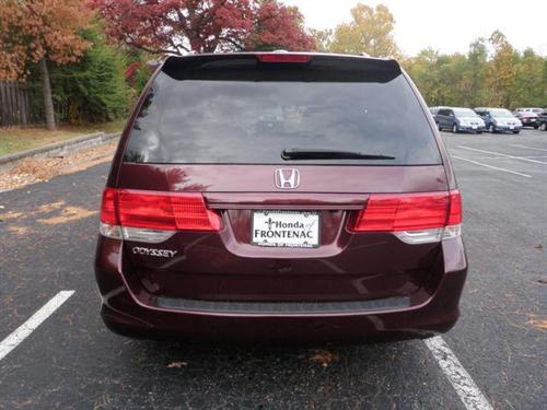 Honda Odyssey 2010 photo 2
