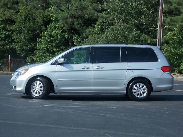 Honda Odyssey 2010 photo 2