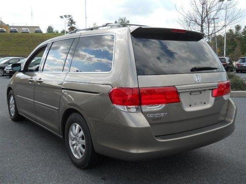 Honda Odyssey 2010 photo 2