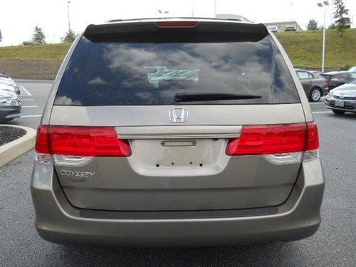 Honda Odyssey 2010 photo 3