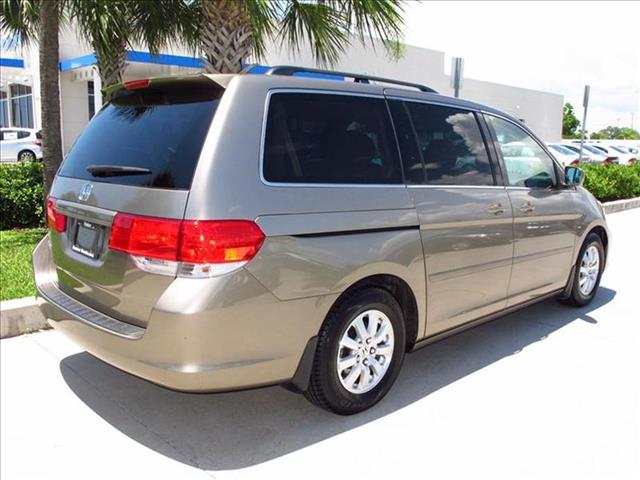 Honda Odyssey Crew Cab 126.0 WB LS Z71 MiniVan