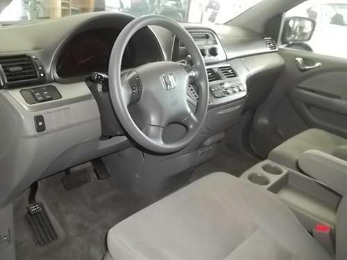 Honda Odyssey 2010 photo 2