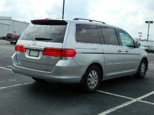 Honda Odyssey 2010 photo 2