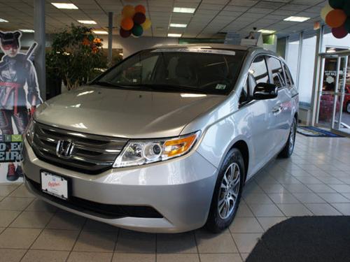Honda Odyssey 2011 photo 2
