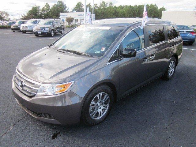 Honda Odyssey 2011 photo 1