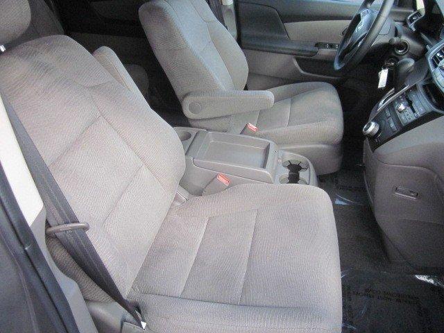 Honda Odyssey 2011 photo 4
