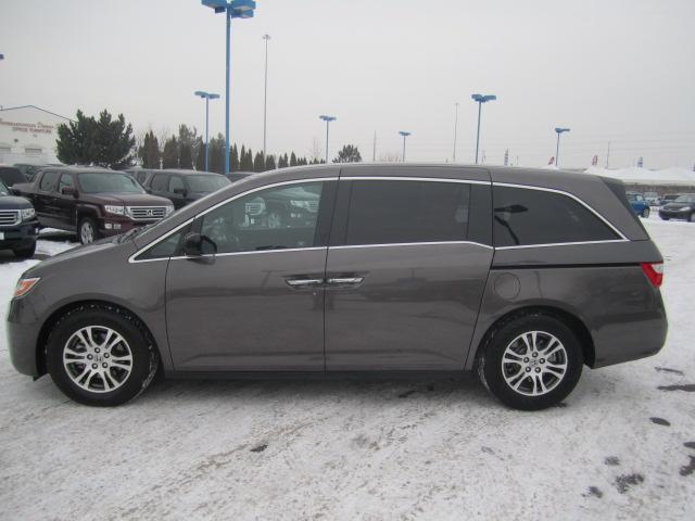 Honda Odyssey 2011 photo 3