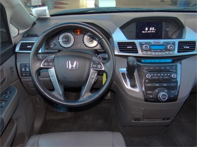 Honda Odyssey 2011 photo 10