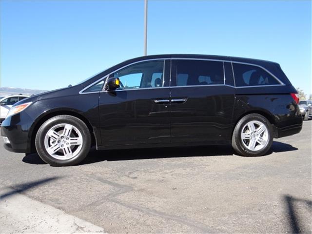 Honda Odyssey 2011 photo 3