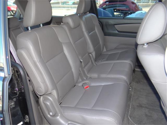 Honda Odyssey 2011 photo 5