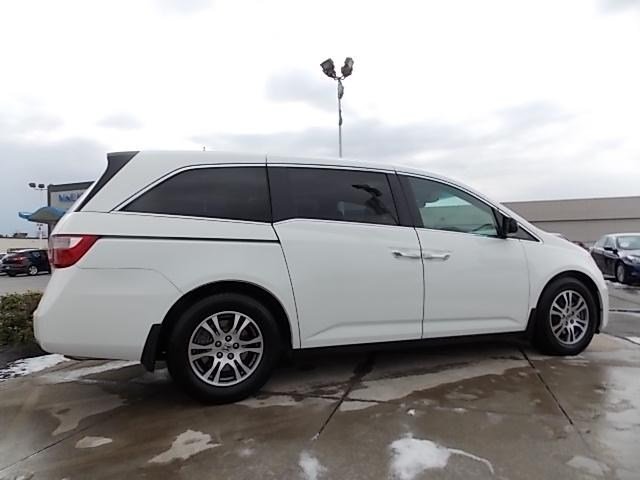 Honda Odyssey 2011 photo 1