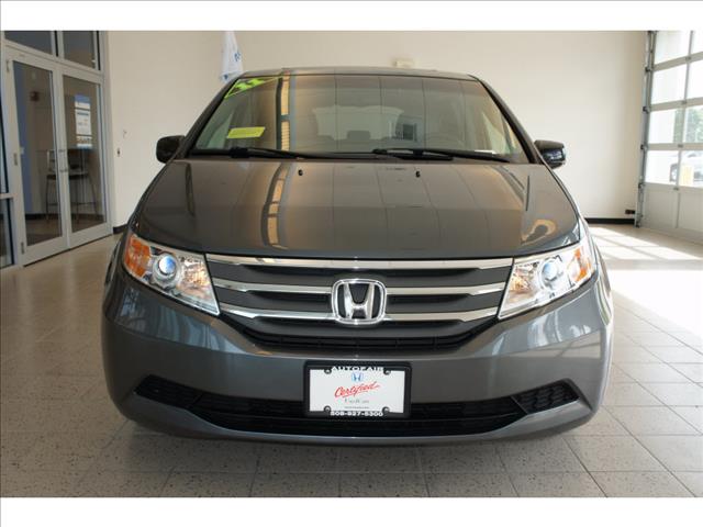 Honda Odyssey 2011 photo 3