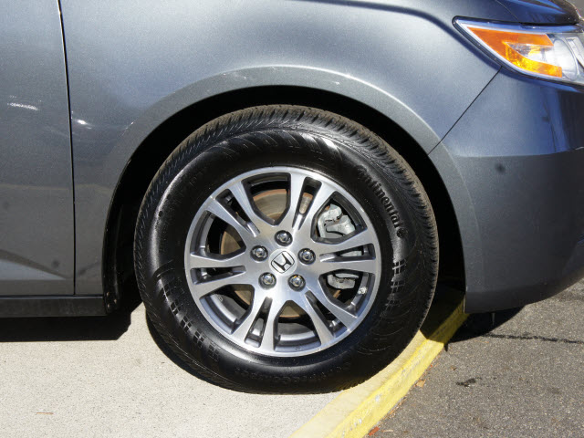 Honda Odyssey 2011 photo 4