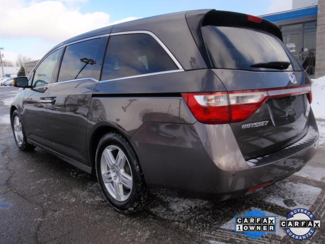Honda Odyssey 2011 photo 2