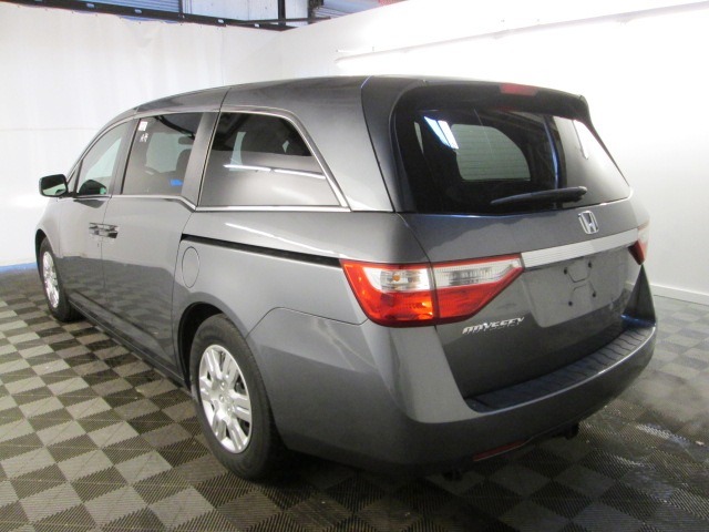 Honda Odyssey 2011 photo 3