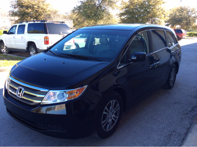 Honda Odyssey 2011 photo 3