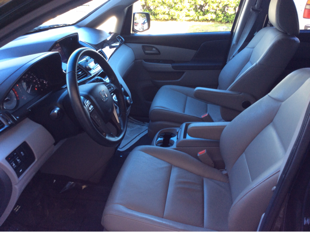 Honda Odyssey 2011 photo 4