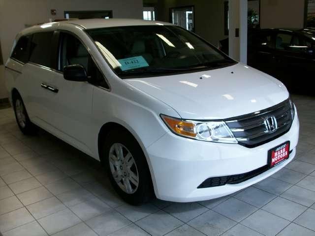 Honda Odyssey 2011 photo 3