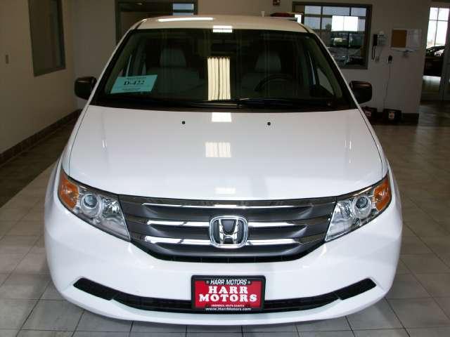 Honda Odyssey 2011 photo 4