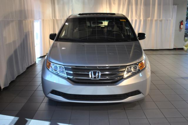 Honda Odyssey 2011 photo 0