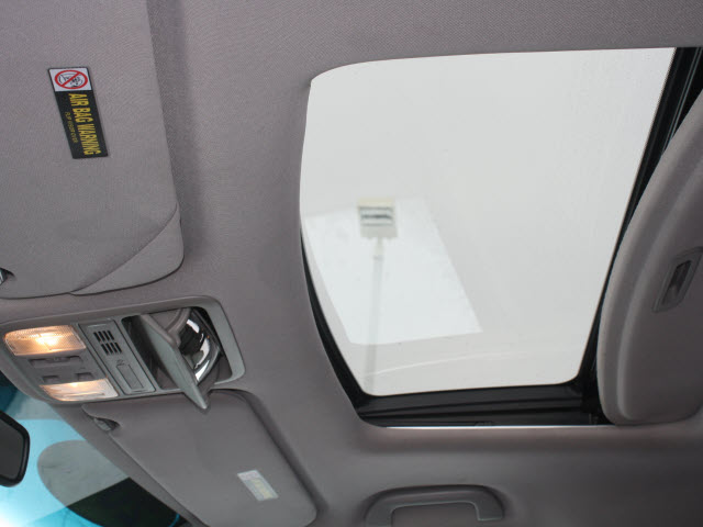 Honda Odyssey 2011 photo 2