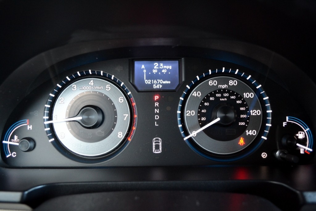 Honda Odyssey 2011 photo 2