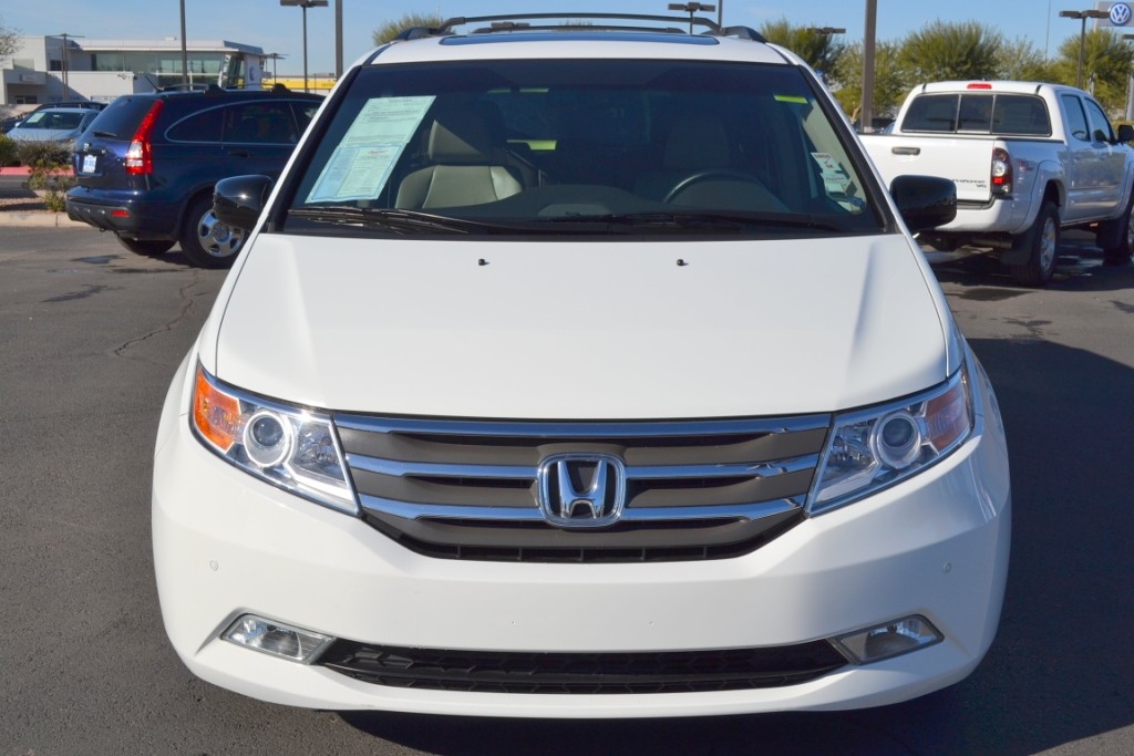 Honda Odyssey 2011 photo 3