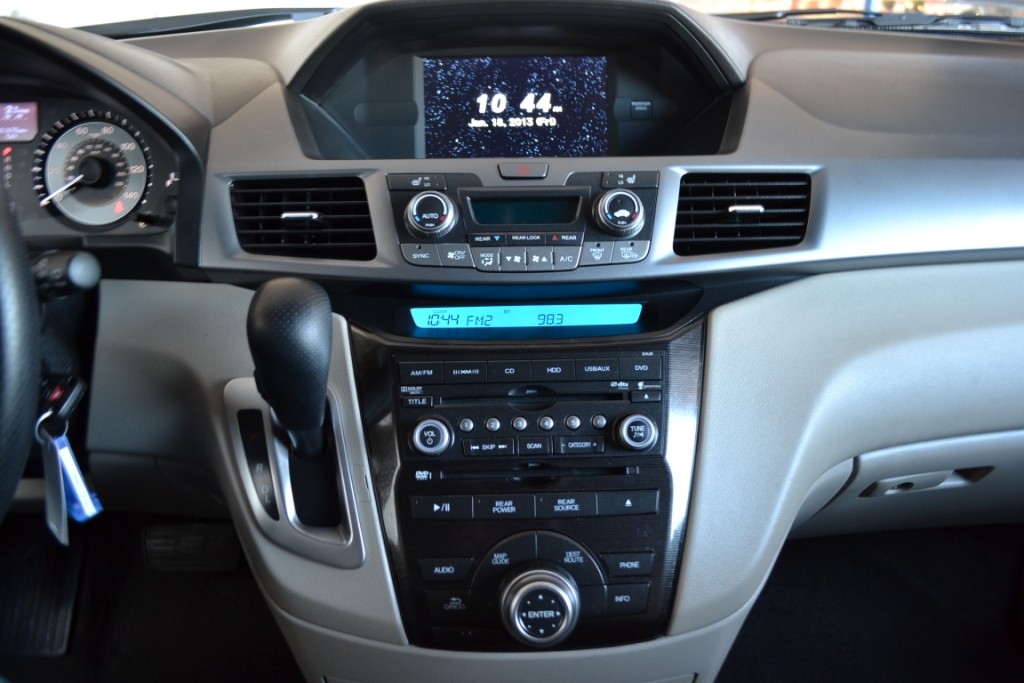 Honda Odyssey 2011 photo 4