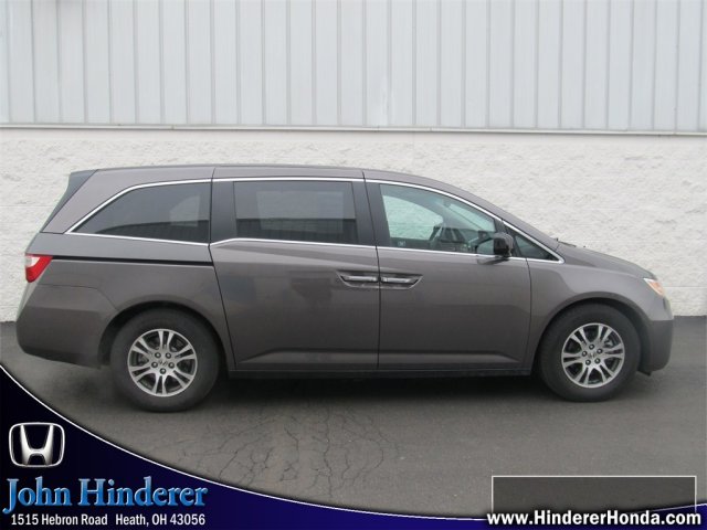 Honda Odyssey 2011 photo 2