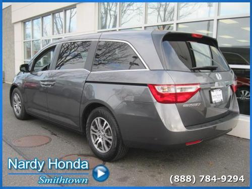 Honda Odyssey 2011 photo 3
