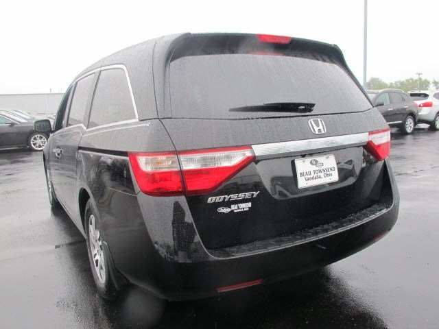 Honda Odyssey 2011 photo 2
