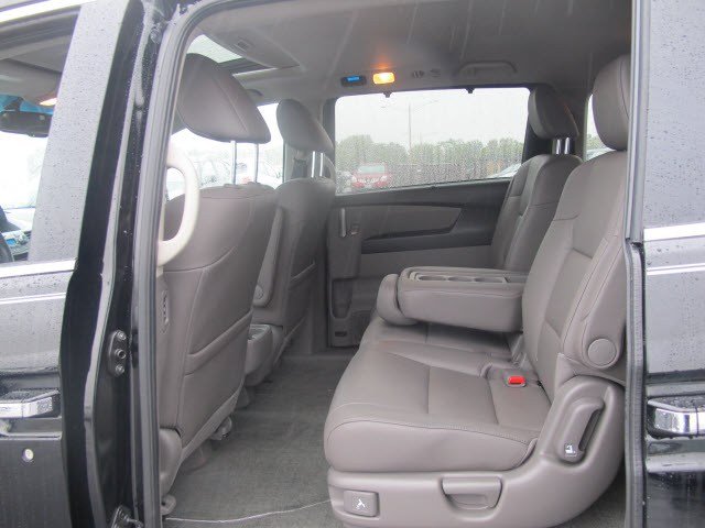 Honda Odyssey 2011 photo 4