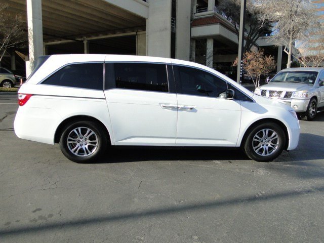 Honda Odyssey 2011 photo 5
