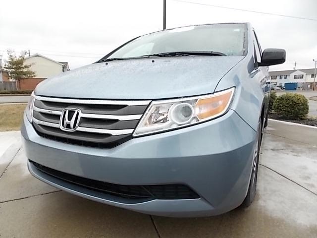 Honda Odyssey 2011 photo 4