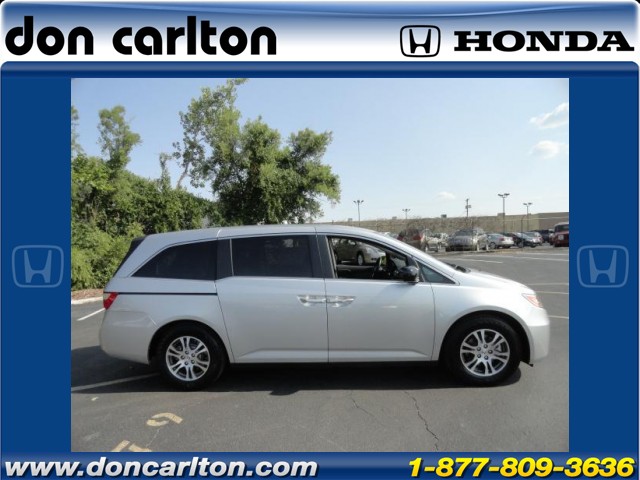 Honda Odyssey 2011 photo 3