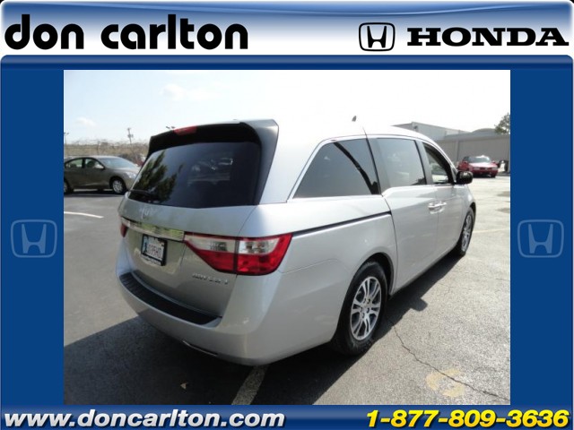 Honda Odyssey 2011 photo 4