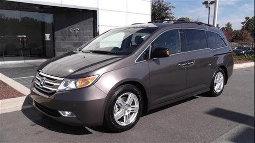 Honda Odyssey 2011 photo 1