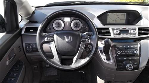Honda Odyssey 2011 photo 3