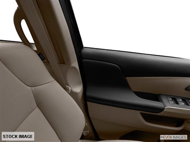 Honda Odyssey 2011 photo 7