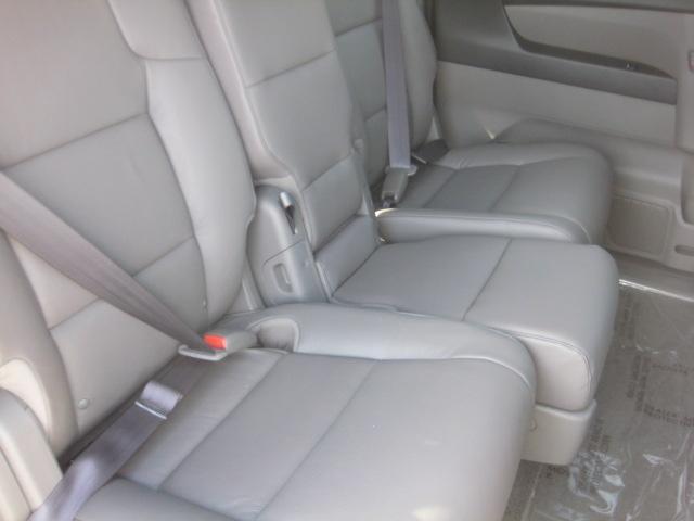 Honda Odyssey 2012 photo 2