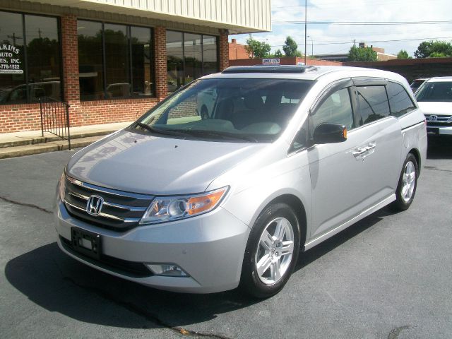 Honda Odyssey 2012 photo 4