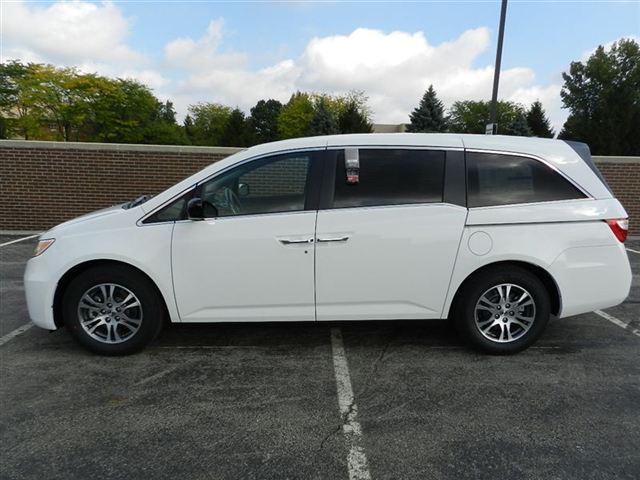 Honda Odyssey 2012 photo 1