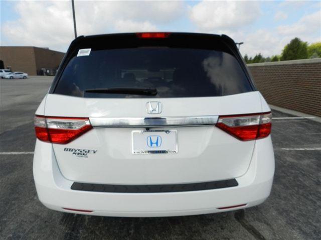 Honda Odyssey 2012 photo 3