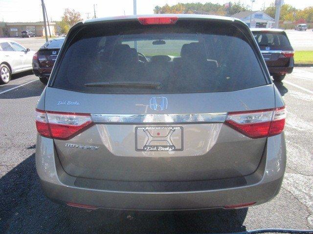 Honda Odyssey 2012 photo 2